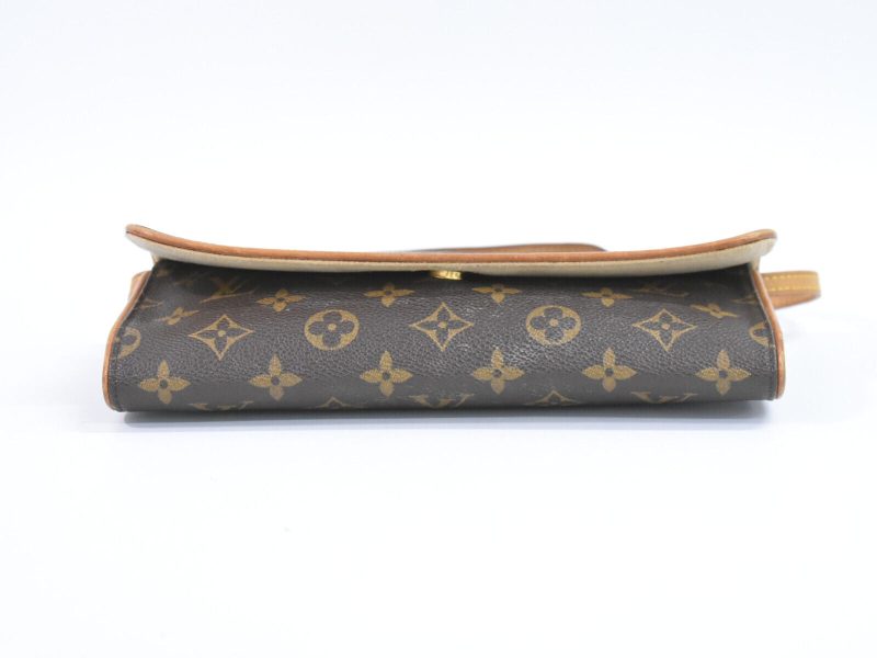 Louis Vuitton Pochette Twin  Canvas Clutch Bag - Barde - Image 3