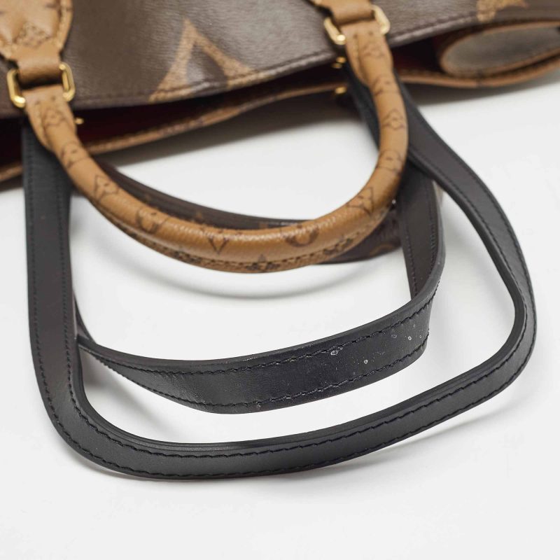 Louis Vuitton Reverse Monogram Giant Canvas Onthego Mm Bag - Barde - Image 4