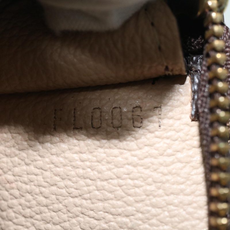 Louis Vuitton Pochette Accessoire  Canvas Clutch Bag - Barde - Image 6