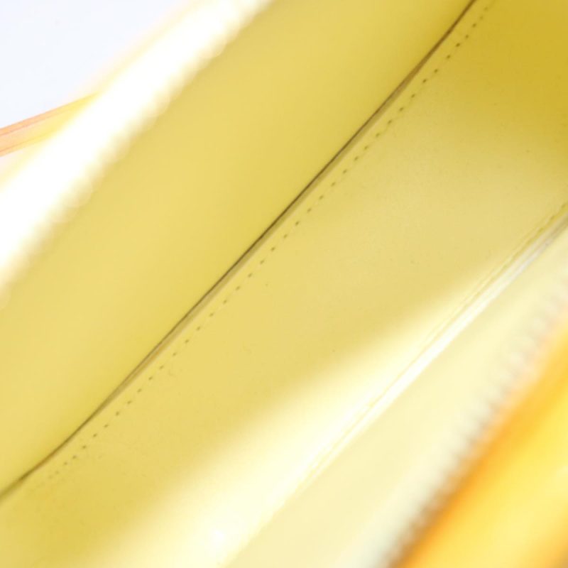 Louis Vuitton Mott  Patent Leather Clutch Bag - Barde - Image 5