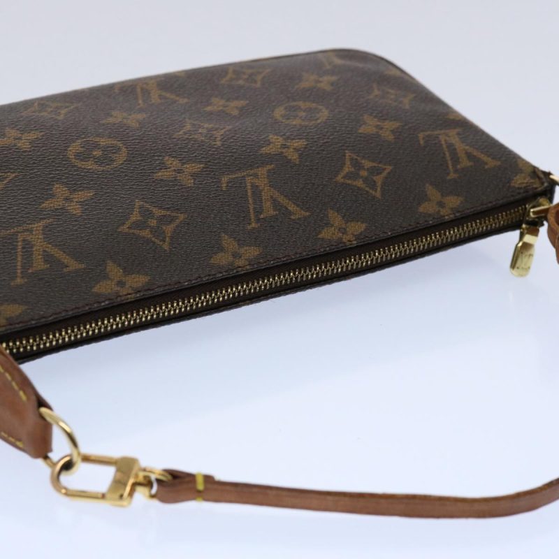 Louis Vuitton Pochette Accessoire  Canvas Clutch Bag - Barde - Image 4