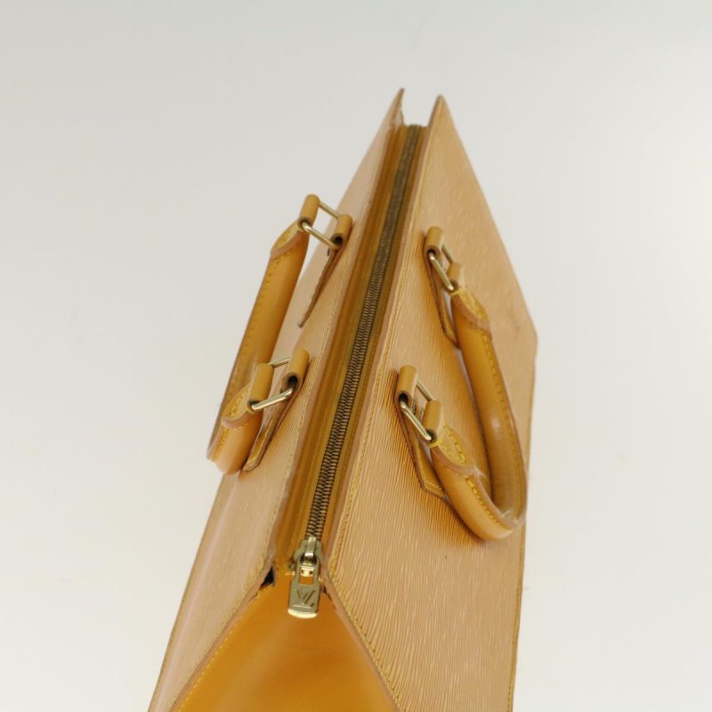 Louis Vuitton Triangle  Leather Handbag - Barde - Image 4