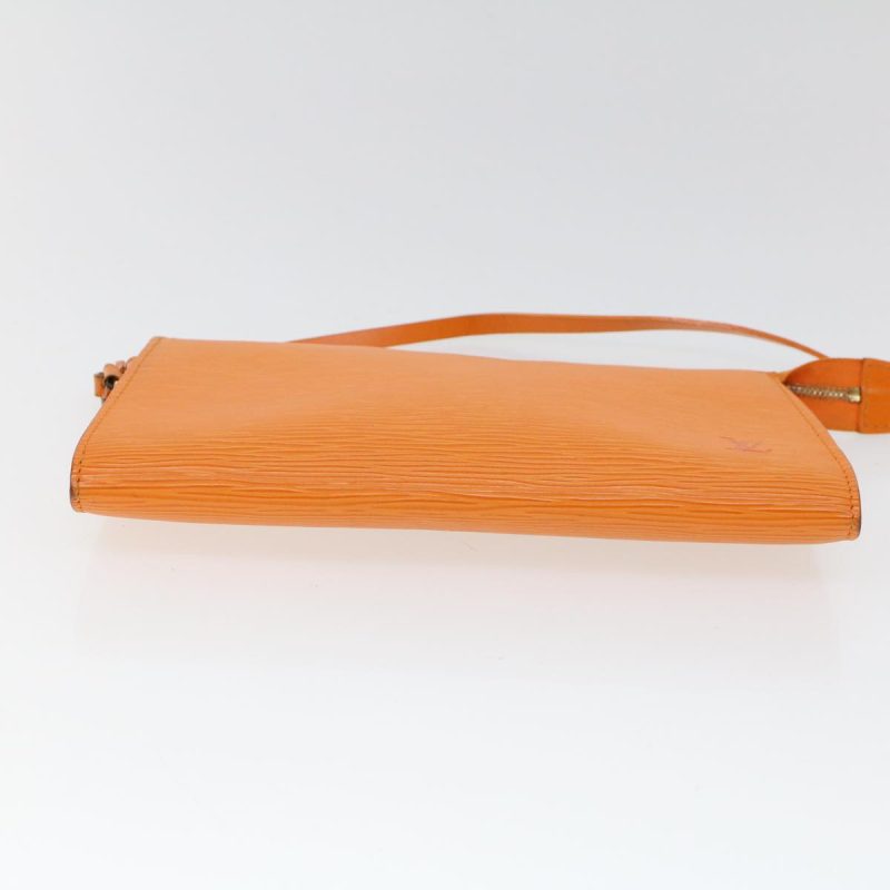 Louis Vuitton Pochette Accessoire  Leather Clutch Bag - Barde - Image 3