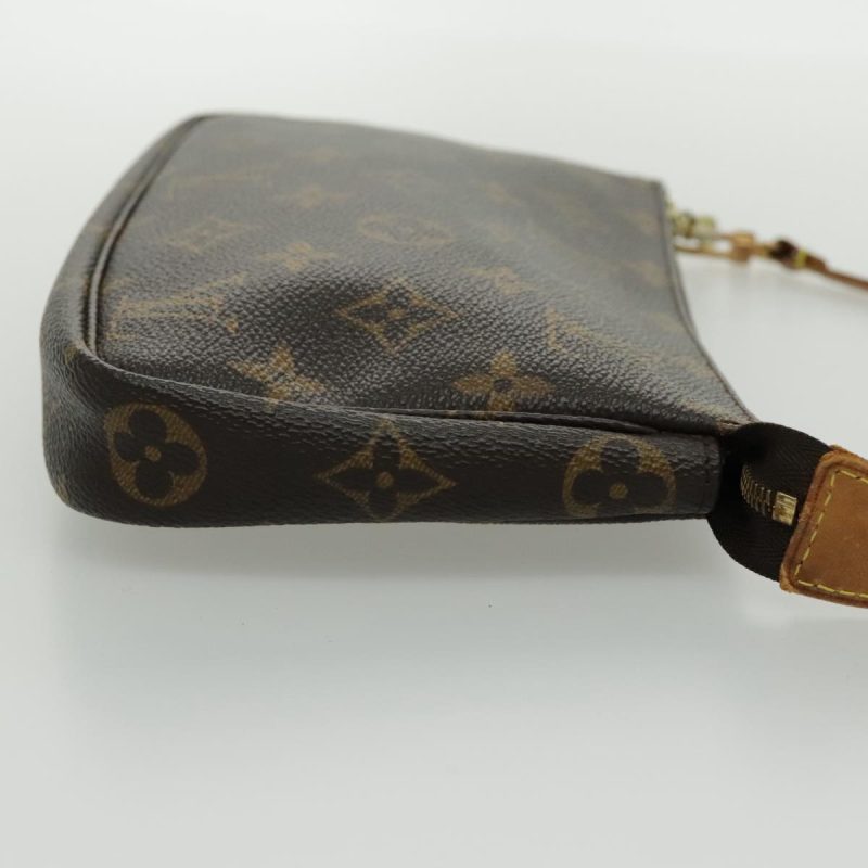 Louis Vuitton Pochette Accessoire  Canvas Clutch Bag - Barde - Image 4