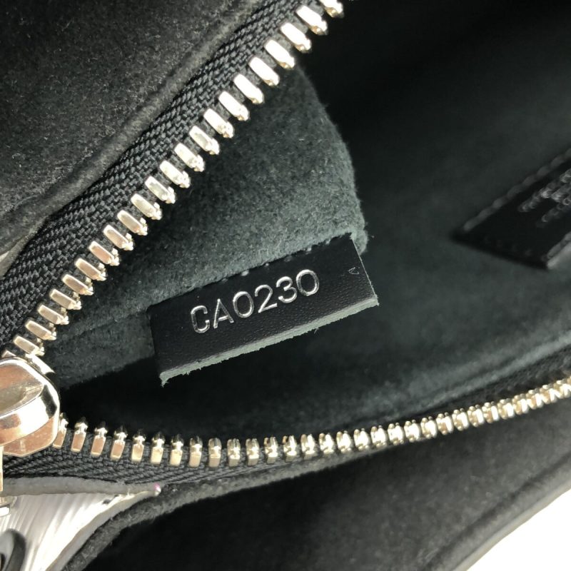 Louis Vuitton Soufflot  Leather Tote Bag - Barde - Image 6