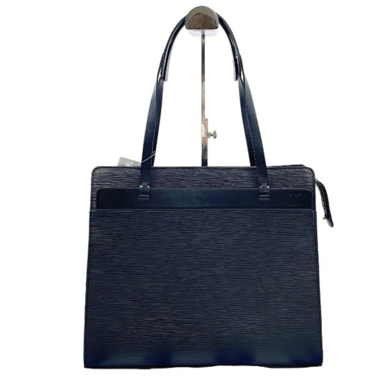Louis Vuitton Croisette  Leather Shoulder Bag - Barde - Image 2