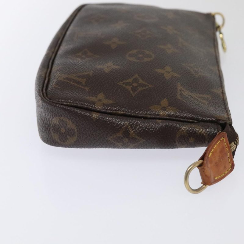 Louis Vuitton Pochette Accessoire  Canvas Clutch Bag - Barde - Image 3