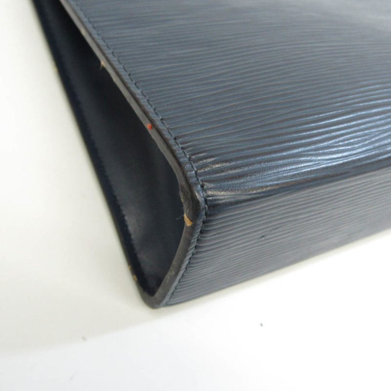Louis Vuitton Poche Toilette  Leather Clutch Bag - Barde - Image 6