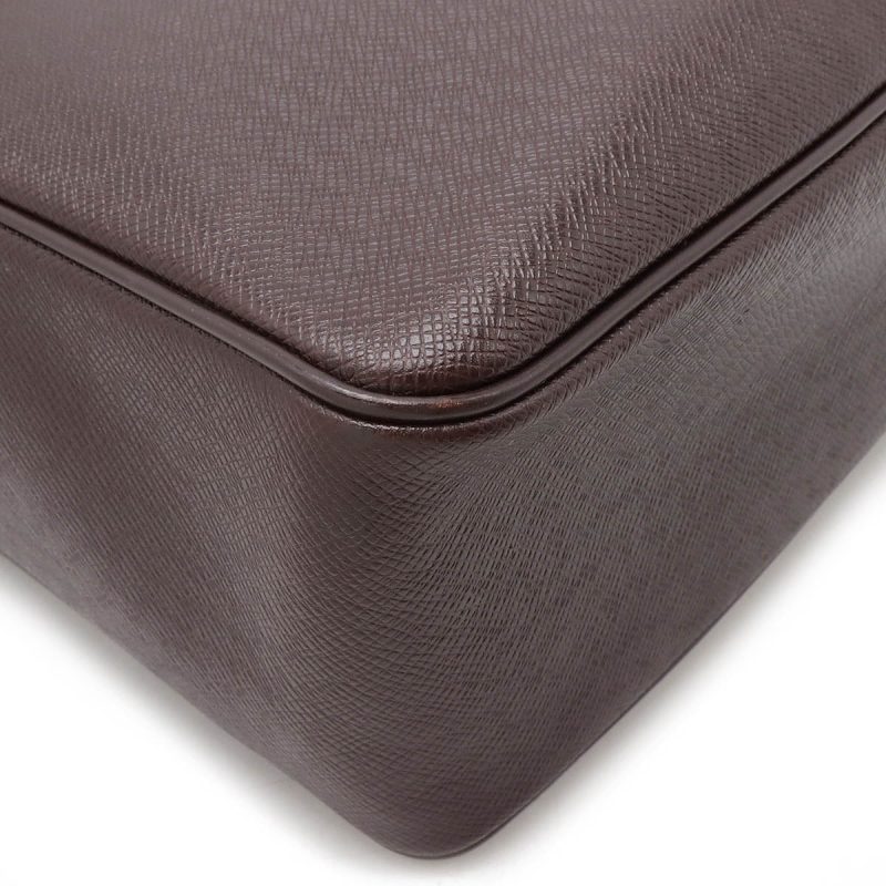 Louis Vuitton Taiga Leather Yalanga Shoulder Bag M30826 - Barde - Image 3