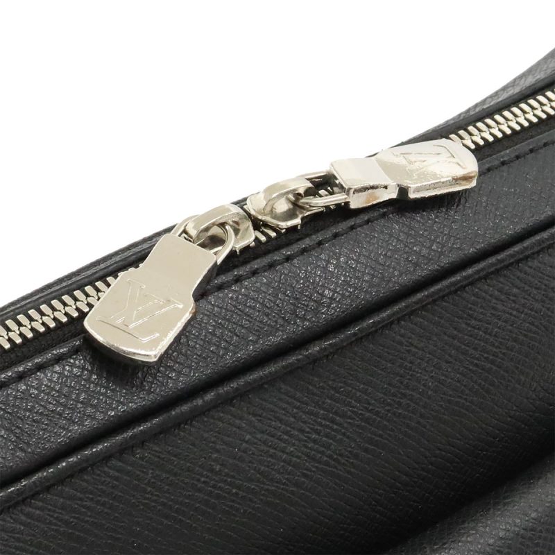 Louis Vuitton Taiga Outdoor Messenger PM Bag Black - Barde - Image 5