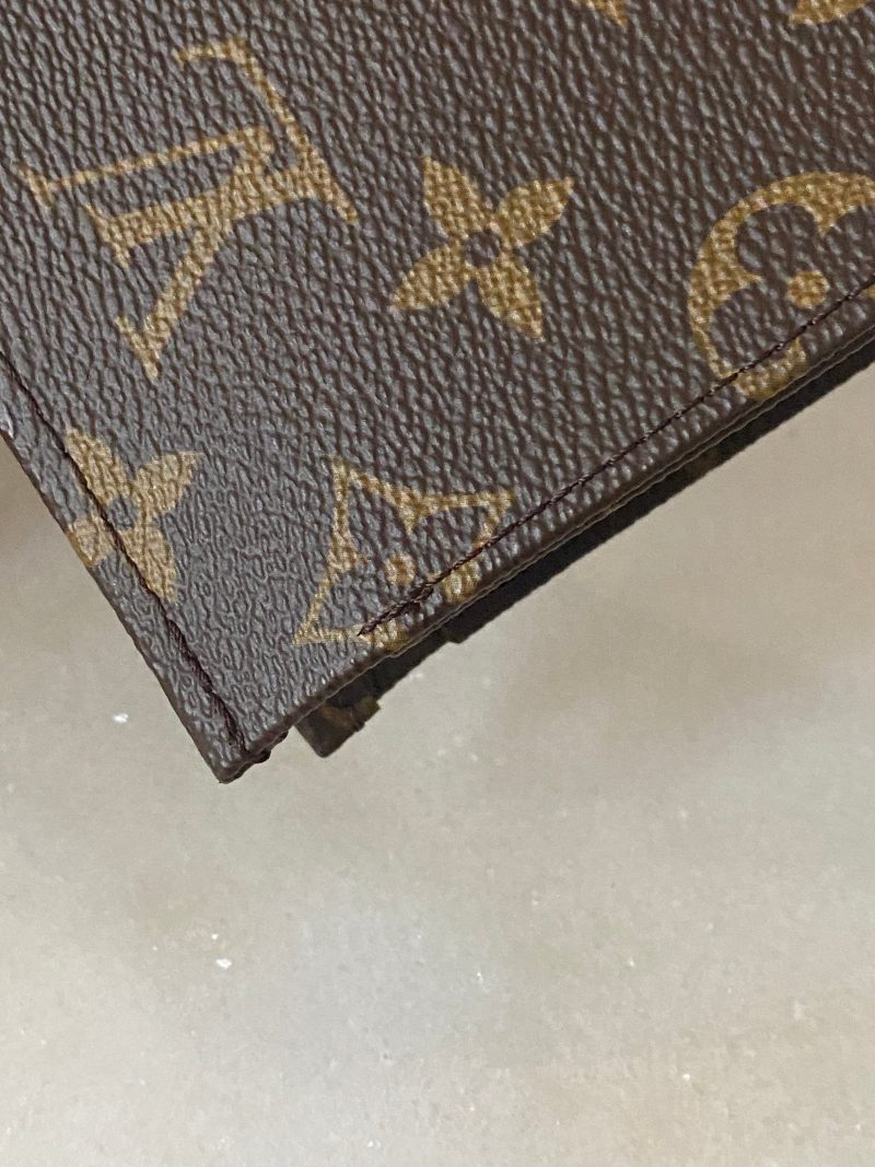 Louis Vuitton Monogram Toiletry Pouch 26 - Barde - Image 4