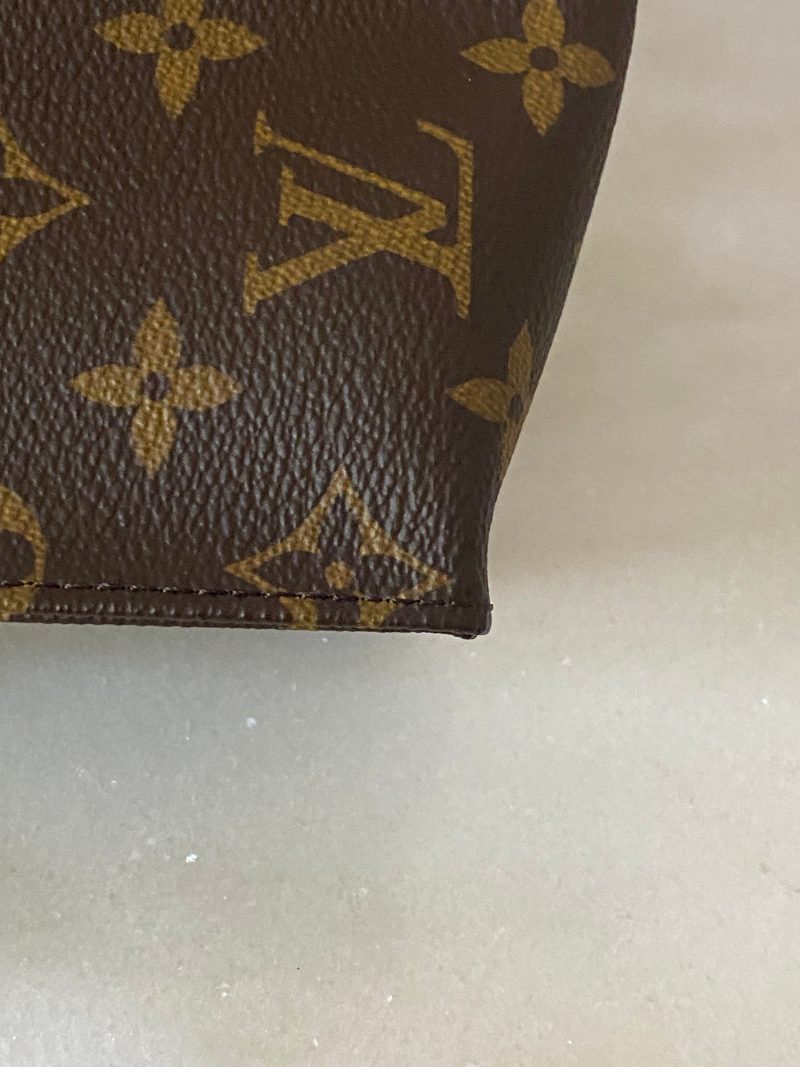 Louis Vuitton Monogram Toiletry Pouch 26 - Barde - Image 5