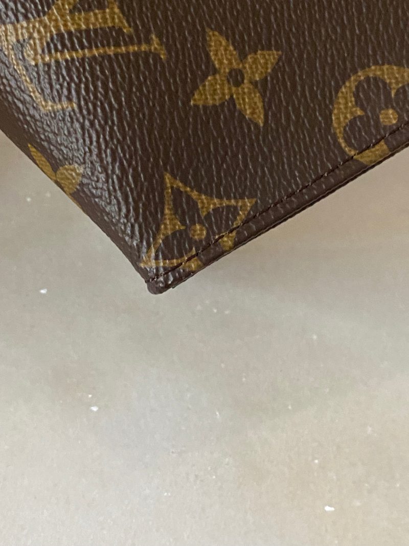 Louis Vuitton Monogram Toiletry Pouch 26 - Barde - Image 6