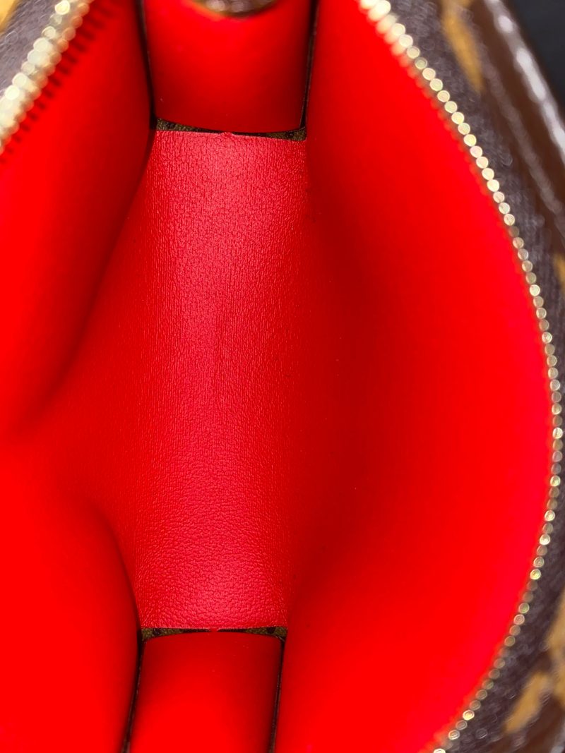 Louis Vuitton Monogram Toiletry Pouch 19 - Barde - Image 4