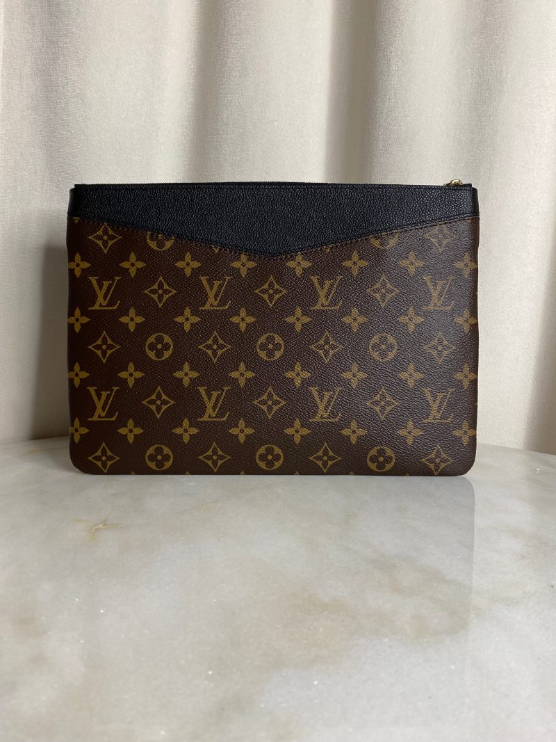 Louis Vuitton Monogram Black Daily Pouch - Barde - Image 2