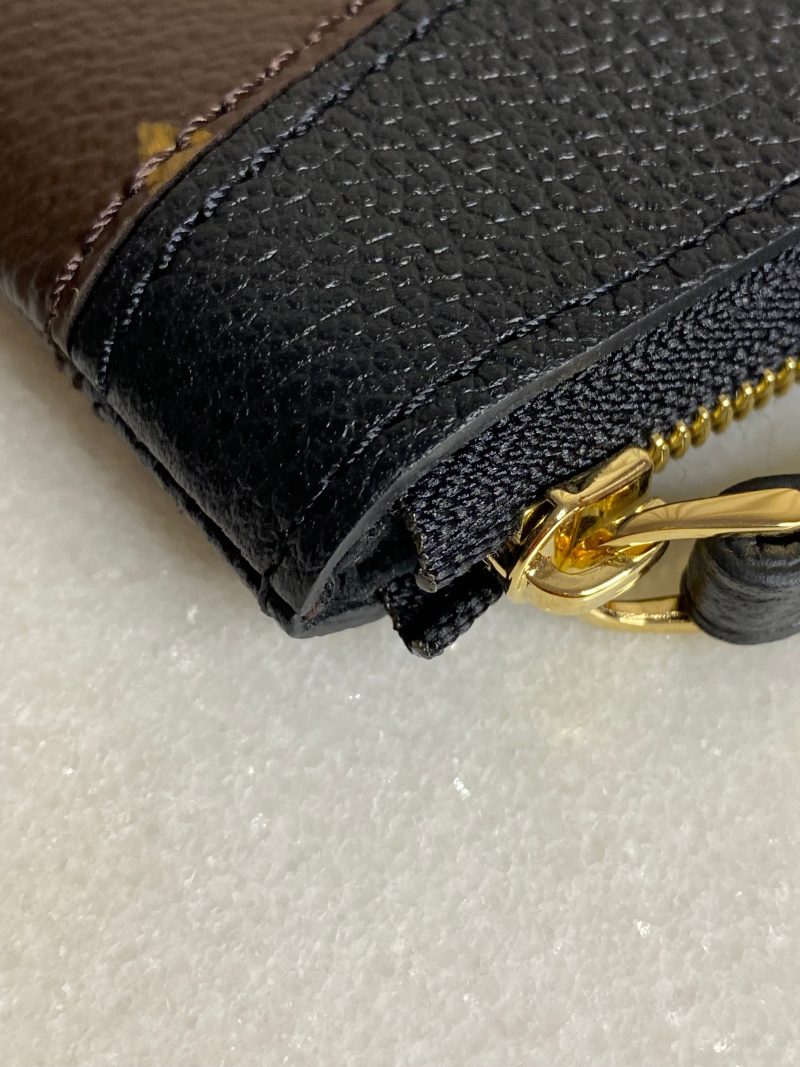Louis Vuitton Monogram Black Daily Pouch - Barde - Image 10