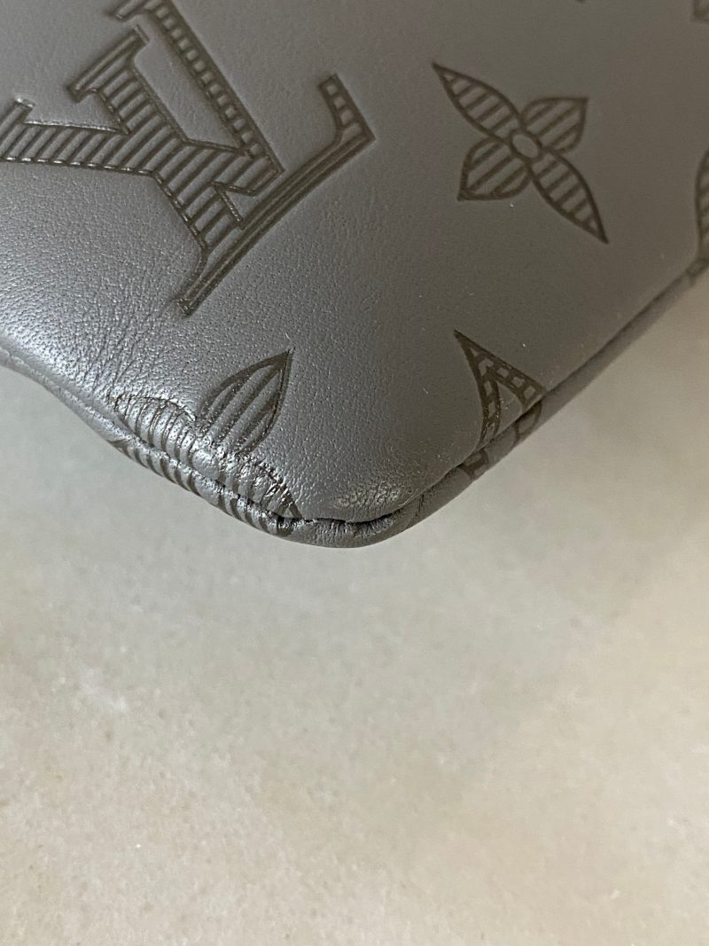 Louis Vuitton Grey Monogram Discovery Pochette - Barde - Image 5