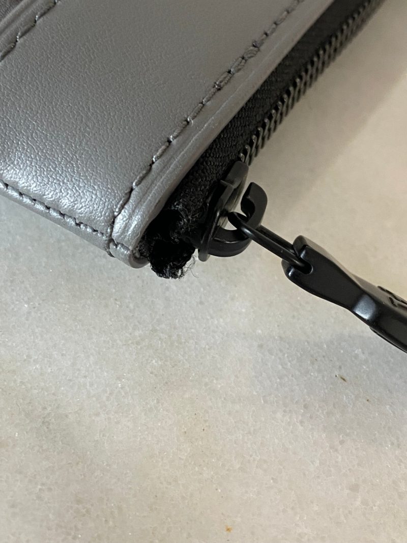 Louis Vuitton Grey Monogram Discovery Pochette - Barde - Image 6