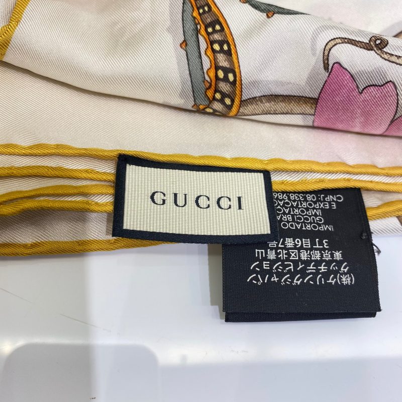 Gucci Off White Flower Print Silk Square Scarf - Barde - Image 3