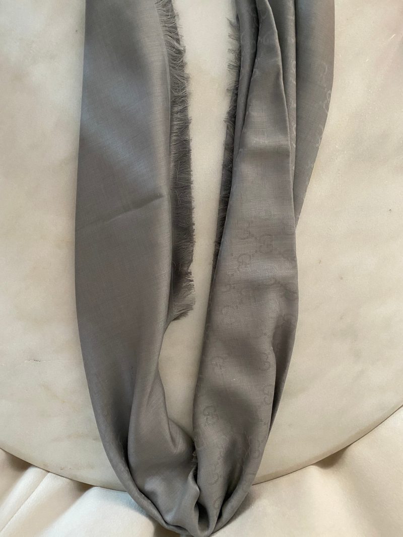Gucci Light Grey GG Scarf - Barde - Image 5