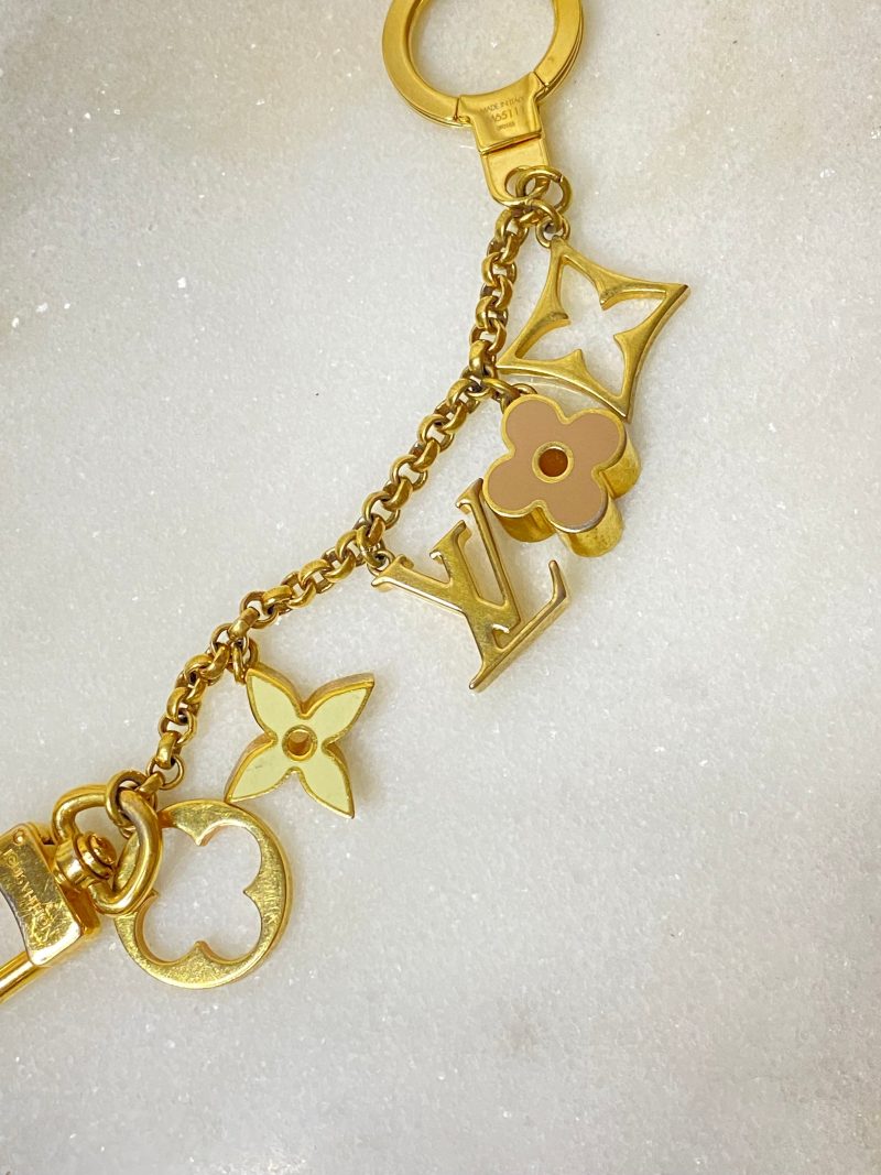 Louis Vuitton Gold Fleur De Monogram Bag Charm - Barde - Image 7