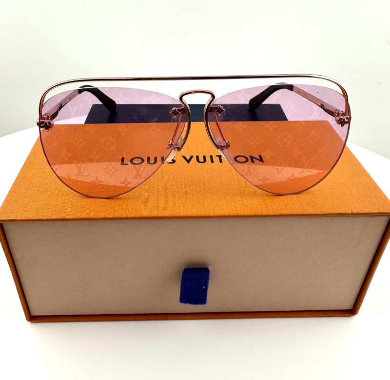 Louis Vuitton Monogram Flower Grease Sunglasses Pink lenses - Barde - Image 2