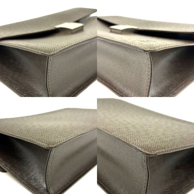 Louis Vuitton Taiga Selenga Clutch Bag M30788 - Barde - Image 3