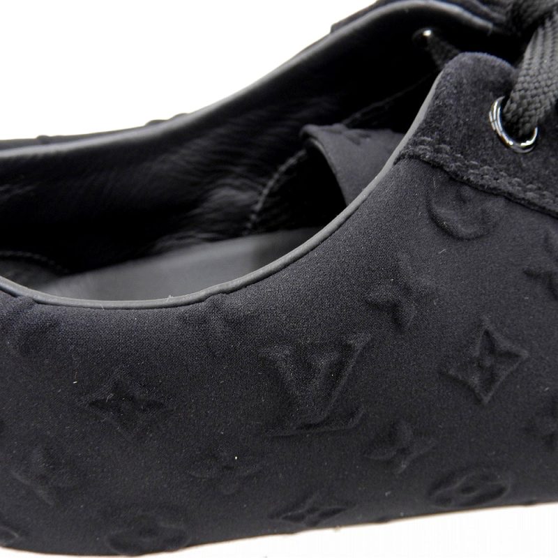 Louis Vuitton Suede Sneakers Black in Great Condition - Barde - Image 5