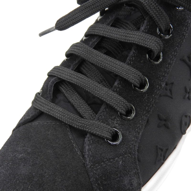 Louis Vuitton Suede Sneakers Black in Great Condition - Barde - Image 6